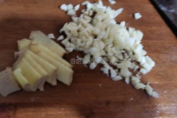 蒜香鸡翅的做法图解2