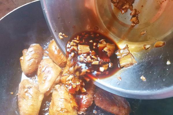 蒜香鸡翅的做法图解7