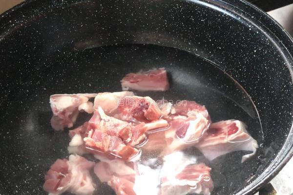 土豆烧鸭腿肉的做法图解5