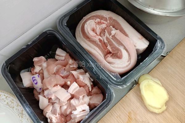 红烧肉的做法图解1