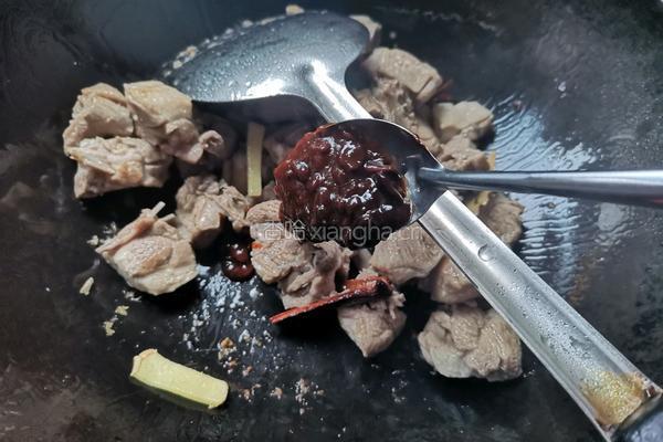 土豆炖鸭腿的做法图解7