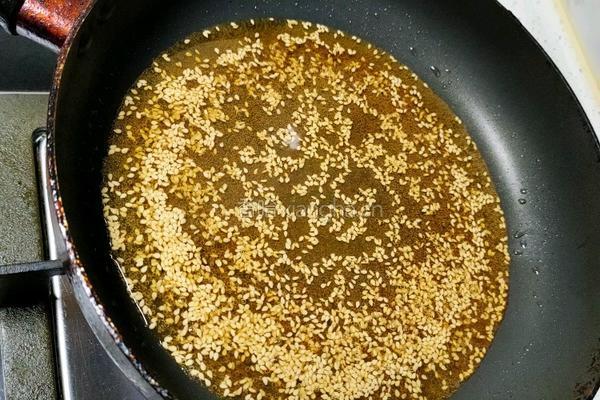 开胃蒜蓉油辣椒酱的做法图解5