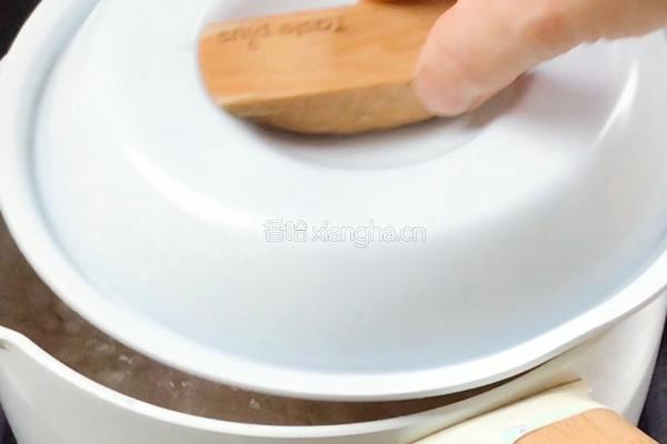 鸡蛋木瓜西米露的做法图解2
