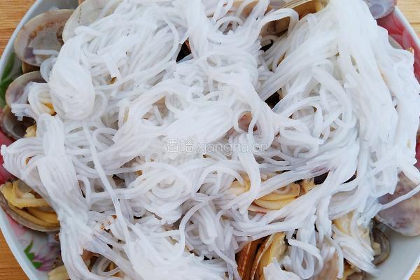蒜蓉粉丝花蛤的做法图解9