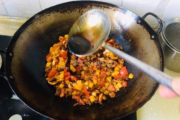 香菇牛肉荞面的做法图解8