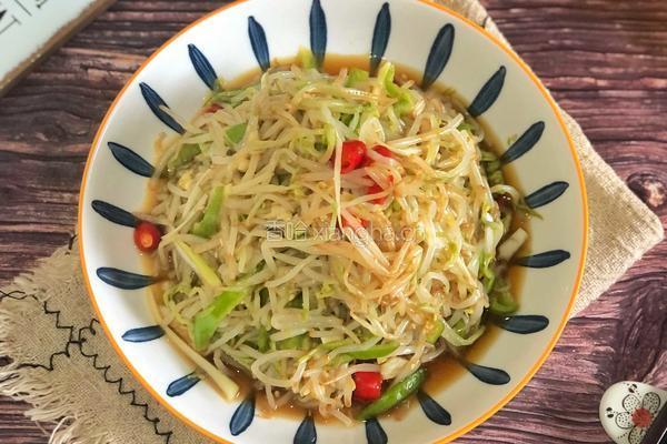 凉拌绿豆芽的做法图解6