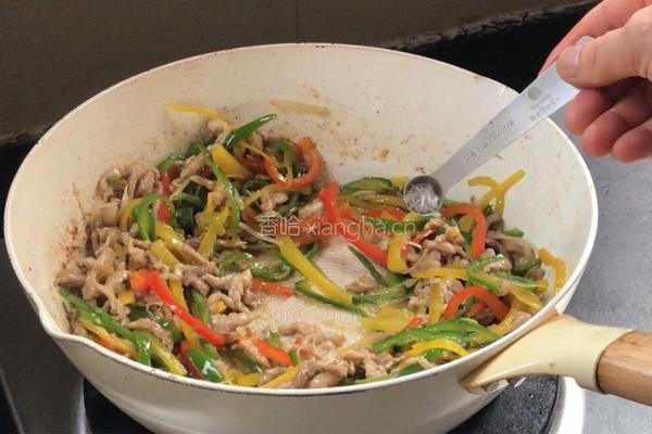 甜椒肉丝的做法图解13