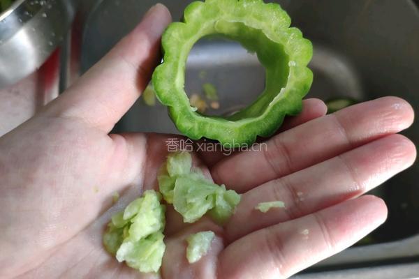 广东清热下火の酿苦瓜的做法图解4