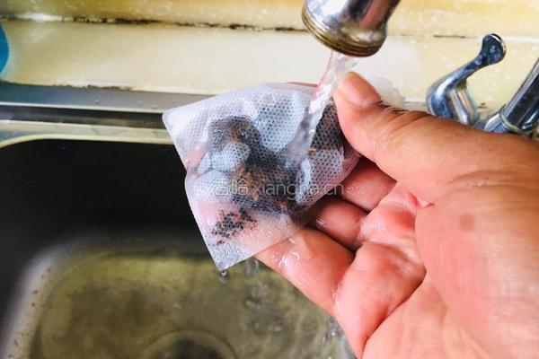 蒙古奶茶的做法图解1