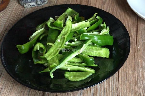 青椒炒豆腐的做法图解4