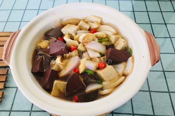 砂锅鸭血炖豆腐的做法图解8