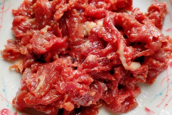 藕带炒牛肉的做法图解2