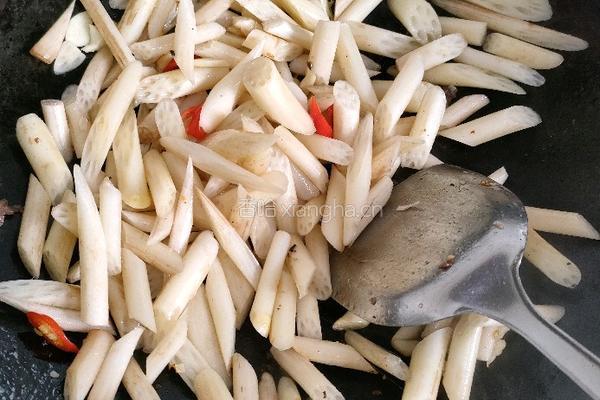 藕带炒牛肉的做法图解4