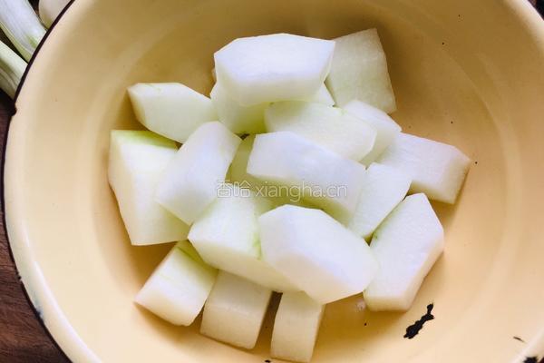 砂锅红烧肉炖冬瓜的做法图解2