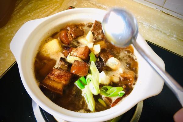 砂锅红烧肉炖冬瓜的做法图解8