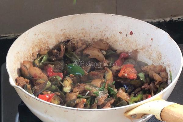 茄子炒五花肉的做法图解16
