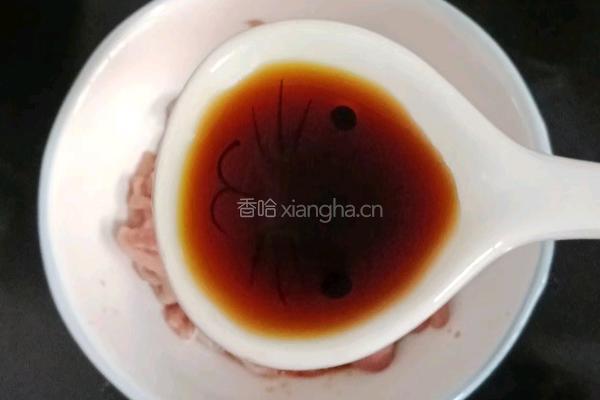 彩椒炒肉丝的做法图解3