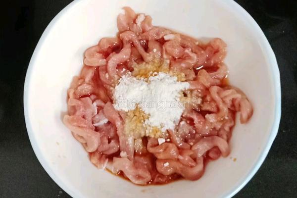 彩椒炒肉丝的做法图解6