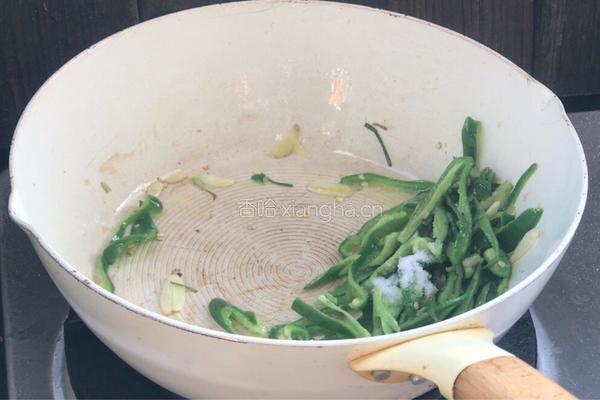 辣椒炒豆干的做法图解8