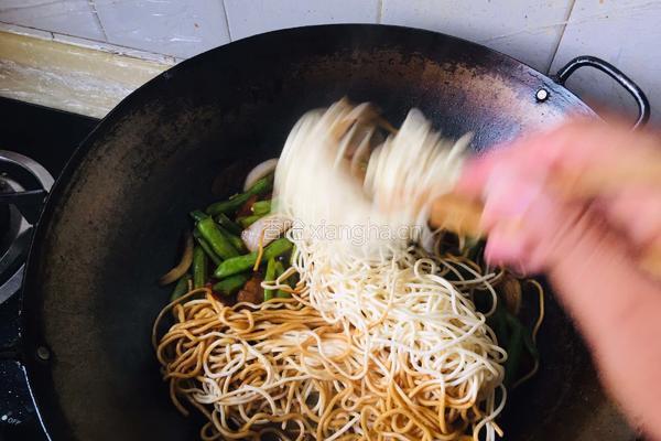 红烧肉焖面的做法图解13
