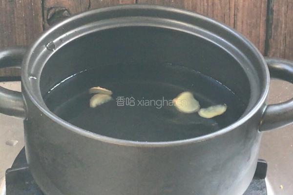 番茄猪血肉皮汤的做法图解7