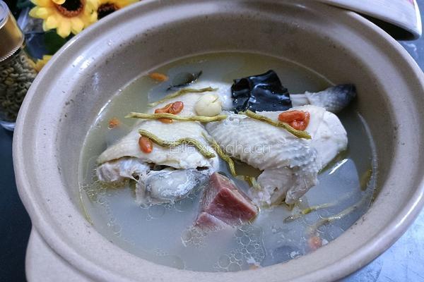 霍山石斛炖鸡的做法图解11