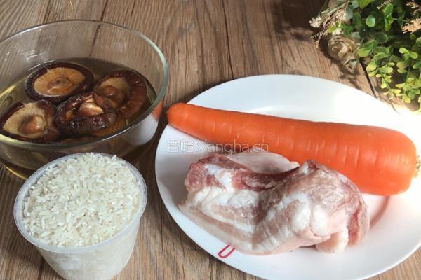 五花肉焖饭的做法图解2