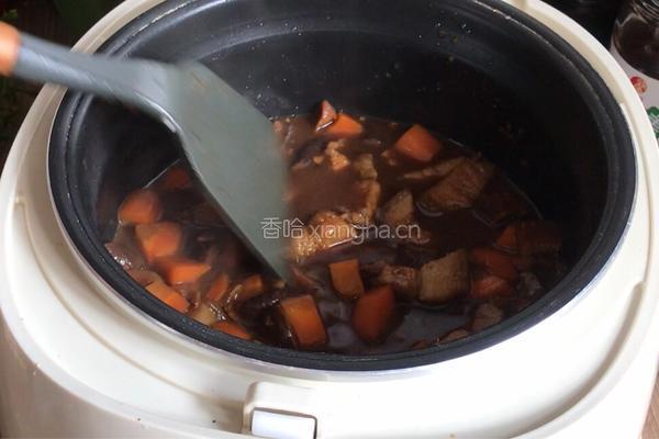 五花肉焖饭的做法图解17