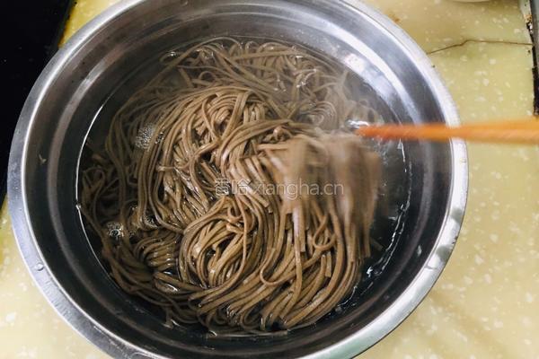 西红柿鸡蛋荞麦面的做法图解12