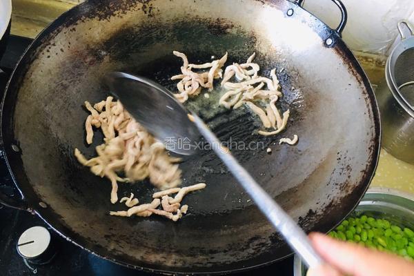 青椒豆皮炒肉丝的做法图解4