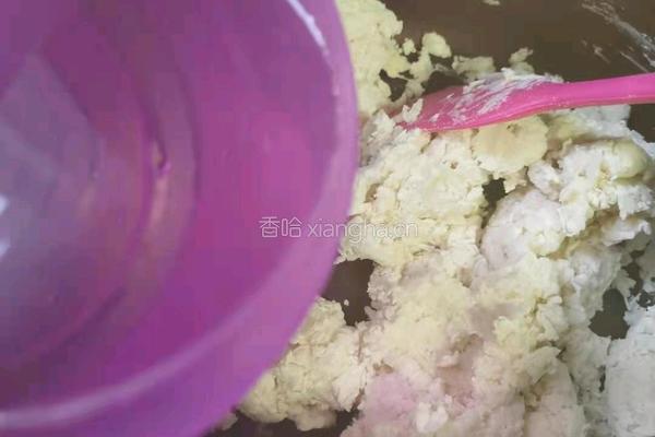 香酥油饼的做法图解1