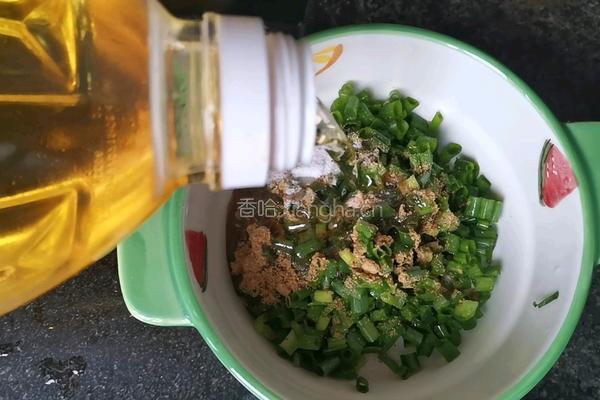 葱油饼（饺子皮版）的做法图解3