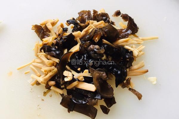 酸辣肉丝汤的做法图解5