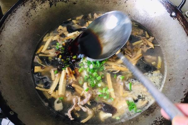 酸辣肉丝汤的做法图解13