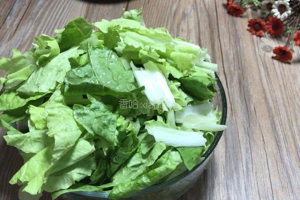 瓜子仁炝白菜的做法图解2