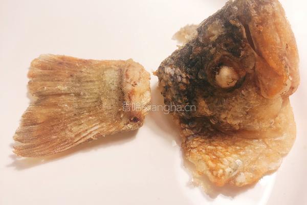 小煎鲈鱼的做法图解3