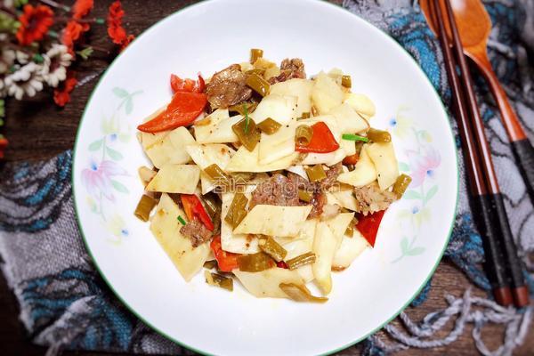 酸豆角茭白炒腊肠的做法图解19