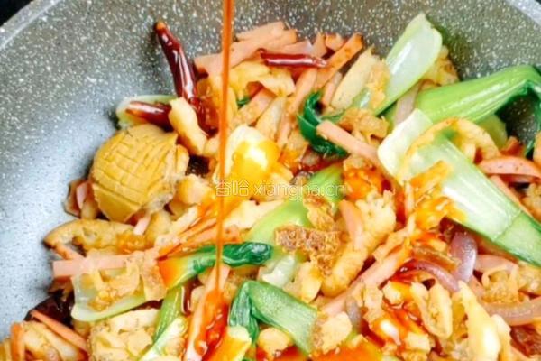 鲍鱼炒饼的做法图解9
