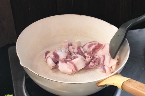 蒜苔炒五花肉的做法图解8