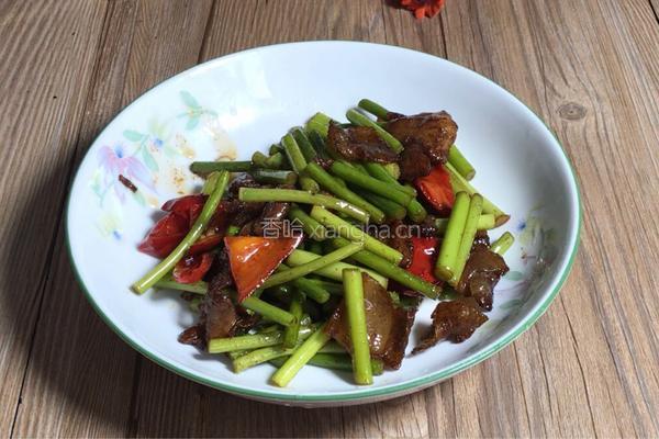 蒜苔炒五花肉的做法图解15