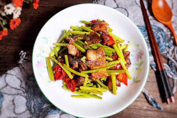 蒜苔炒五花肉的做法图解17