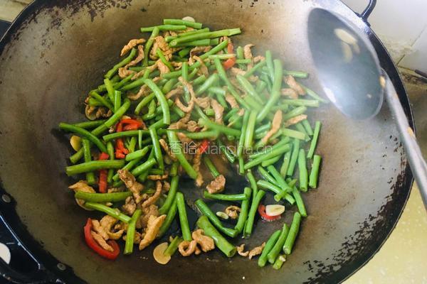 豇豆炒肉丝的做法图解9