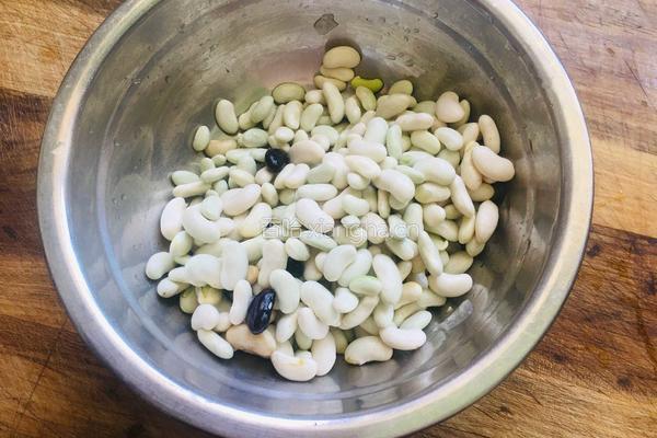 瘦肉梅豆蒸挂面的做法图解4