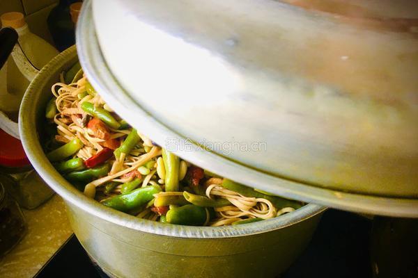 瘦肉梅豆蒸挂面的做法图解17
