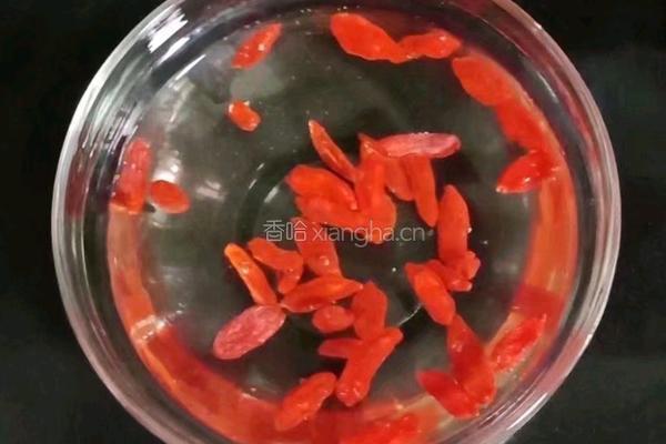 红糖板栗小米粥的做法图解3