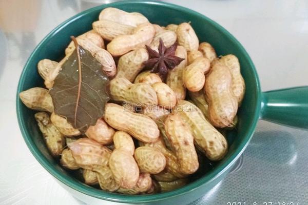 煮鲜花生的做法图解9
