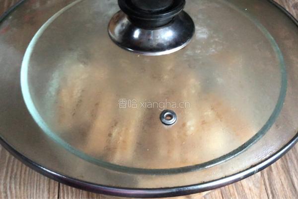 辣椒炒腐竹的做法图解2