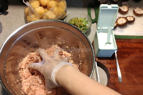 美味便当搭配 广东酿豆泡 酿香菇 酿白豆腐的做法图解8