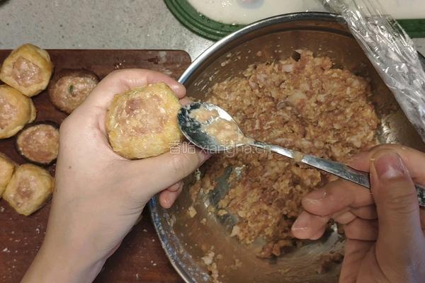 美味便当搭配 广东酿豆泡 酿香菇 酿白豆腐的做法图解15