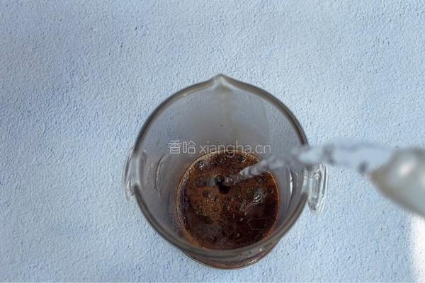 脏脏燕麦奶咖的做法图解1